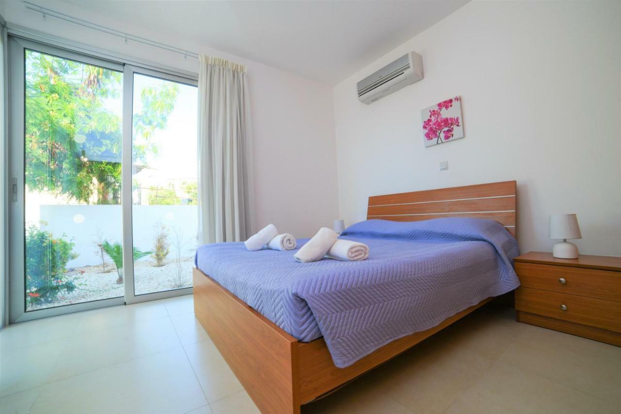 Coral Bay Villa 10 Exteriér fotografie